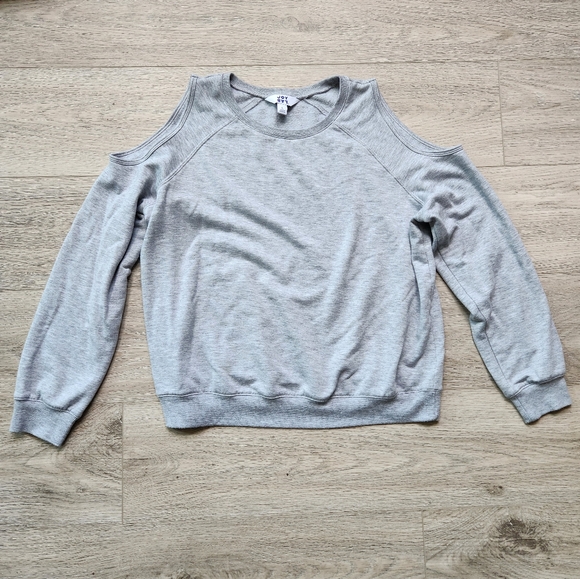 JoyLab Sweaters - JoyLab Gray Cold Shoulder Sweater Top Womens Size Large Modal Lightweight Casual